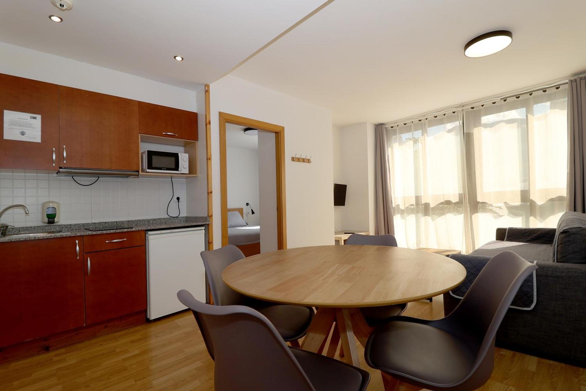 Aparthotel Nou Веля Екстериор снимка